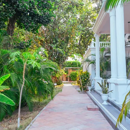 Villa Casa Niza - Colonial House