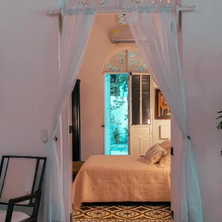 Villa Casa Niza - Colonial House *