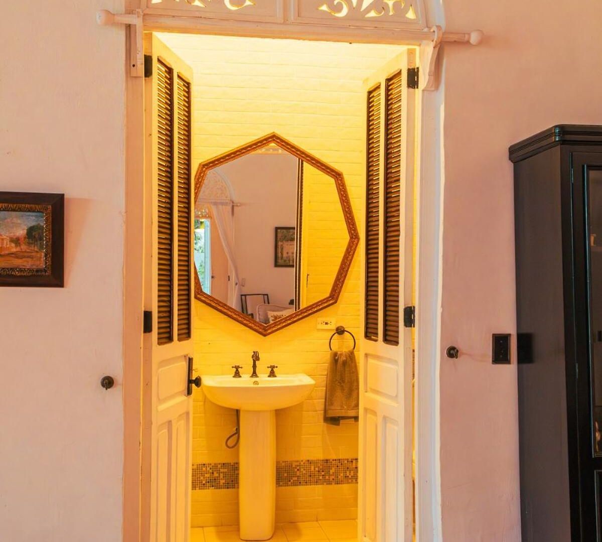 Villa Casa Niza - Colonial House