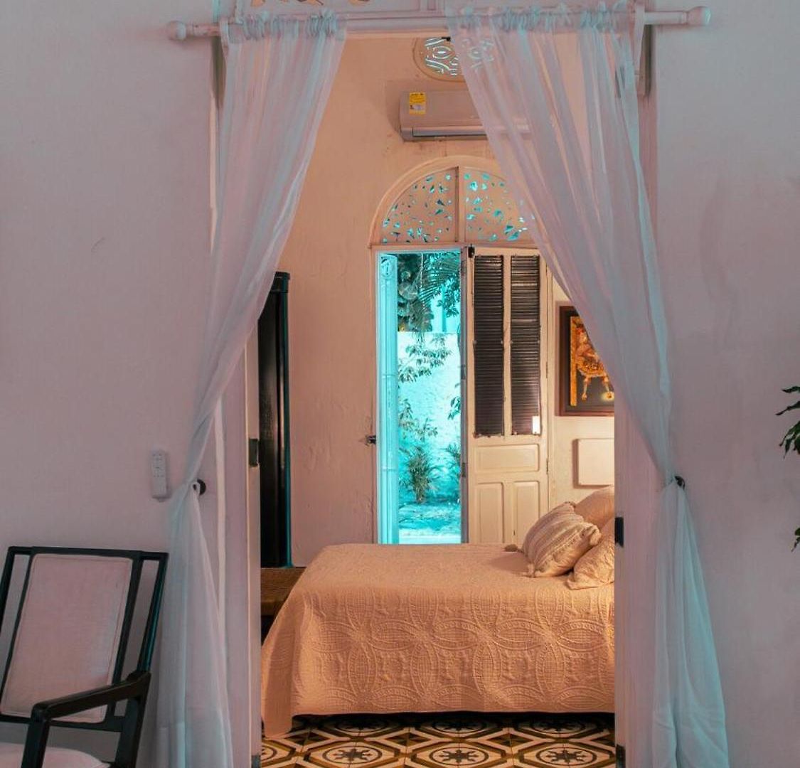 Villa Casa Niza - Colonial House *